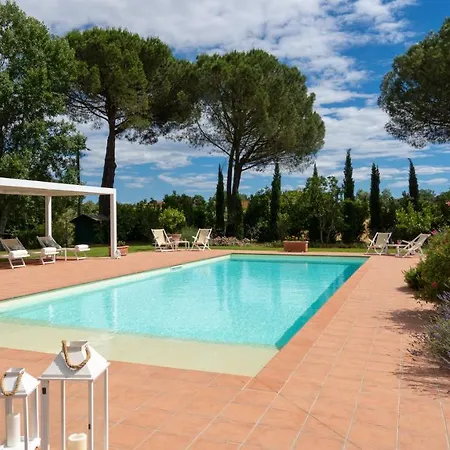 Villa Elisa 16, Emma