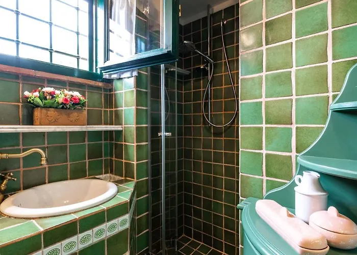 Elisa 16, Emma Willa *