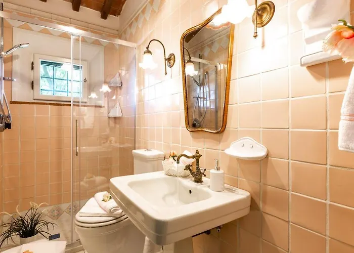 Elisa 16, Emma Willa *