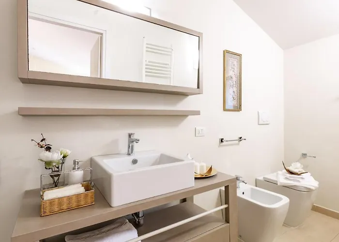 Elisa 16, Emma Willa *