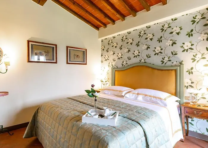 Elisa 16, Emma Willa *